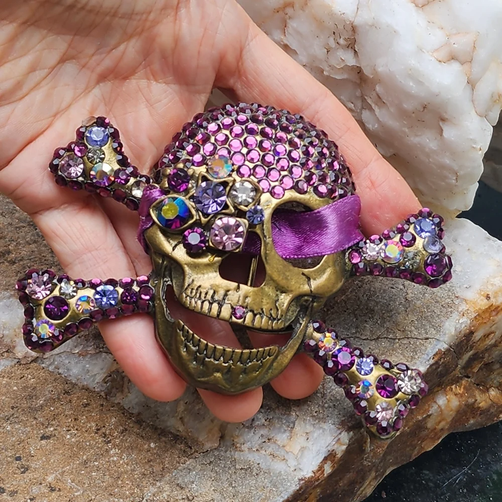 Betsey Johnson Belt Buckle Hypoallergenic Antique Gold Skull Pirate